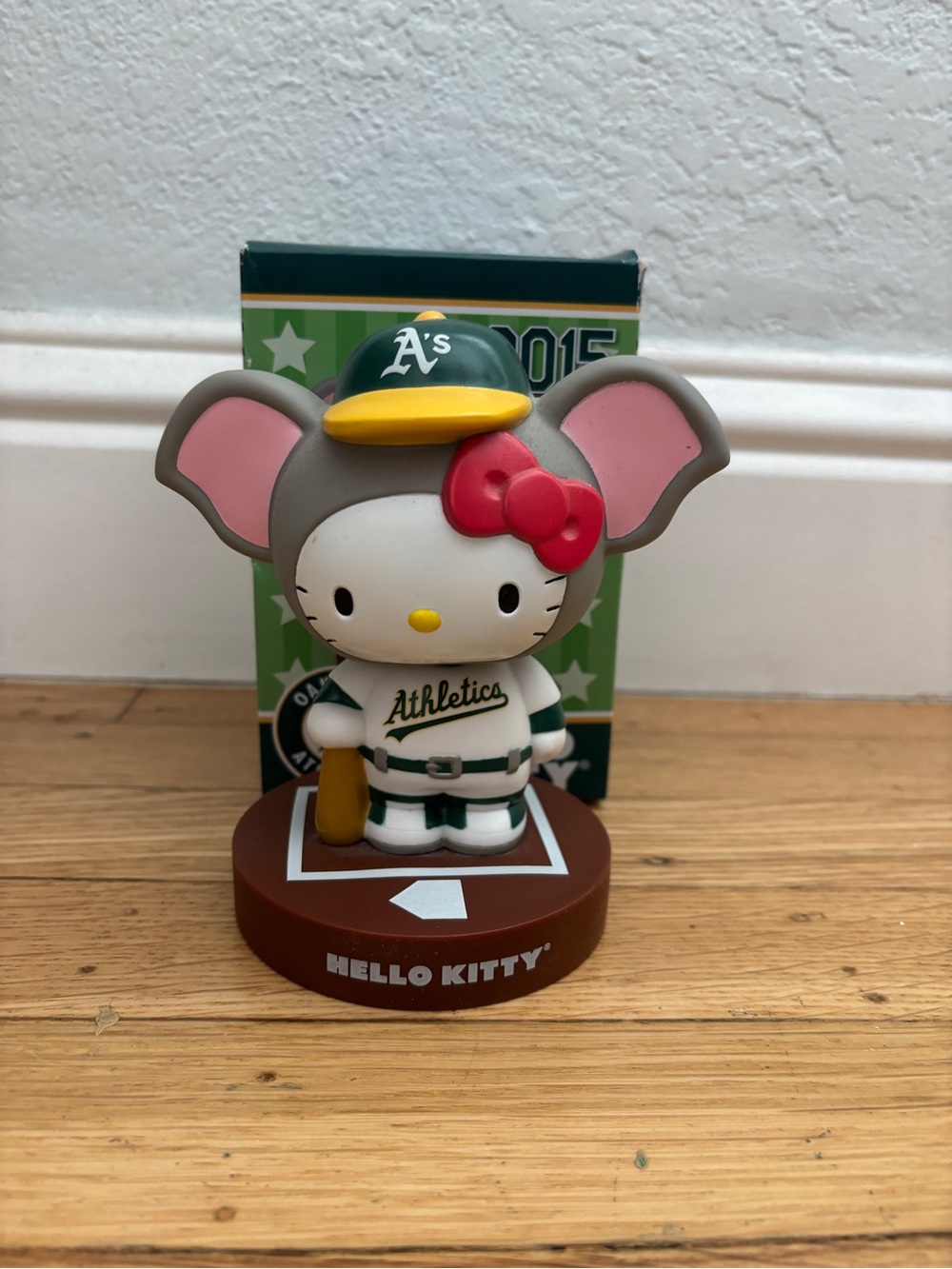 Oakland Athletics A’s Sanrio Hello Kitty Bobblehead 2015 SGA